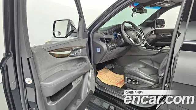 Cadillac Escalade 2017 thumb 9