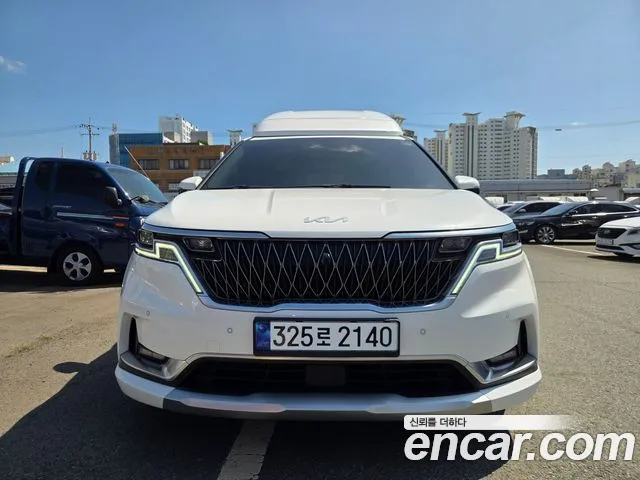 Kia Carnival 2021 thumb 3