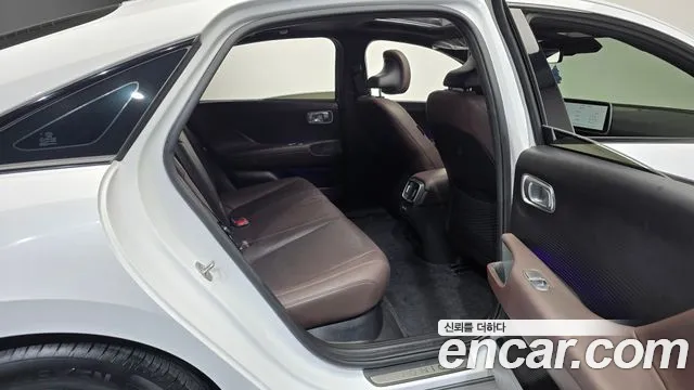 Hyundai IONIQ 6 2023 thumb 10