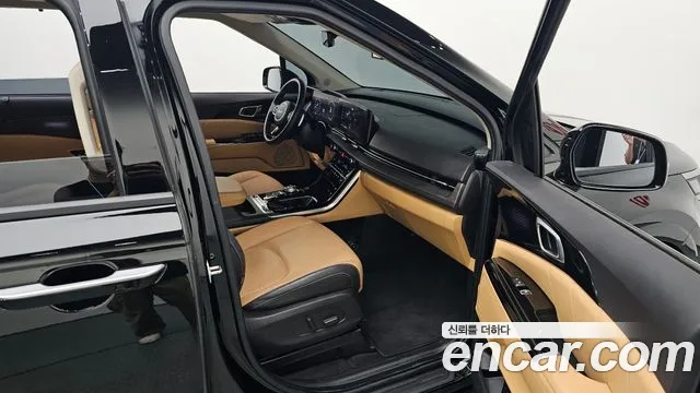 Kia Carnival 2022 thumb 10