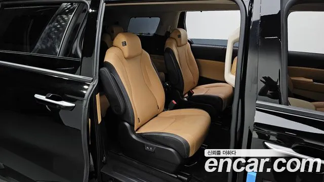 Kia Carnival 2022 thumb 11