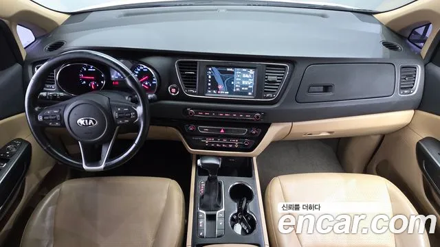 Kia Carnival 2019 thumb 7
