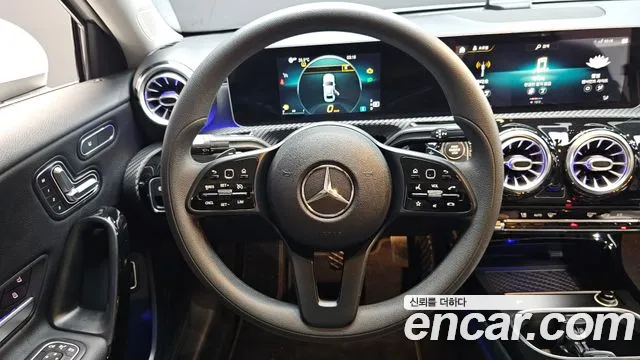 Mercedes-Benz A-Класс 2020 thumb 12