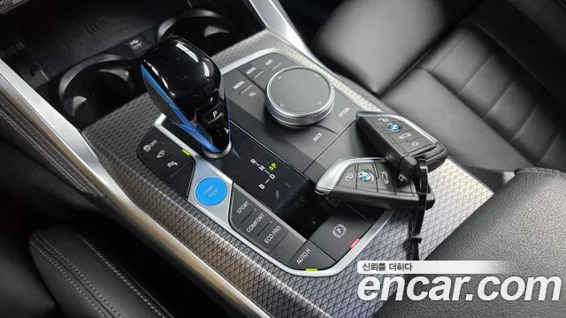 BMW i4 2022 thumb 9
