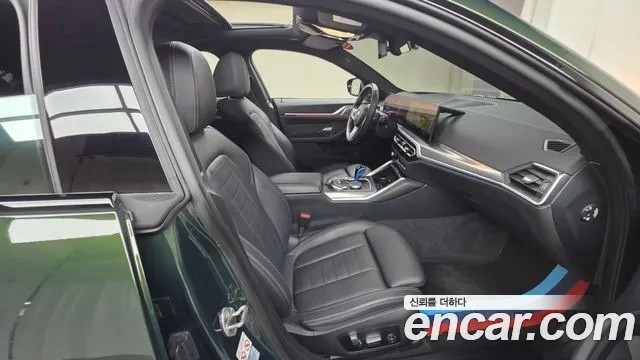 BMW i4 2022 thumb 10