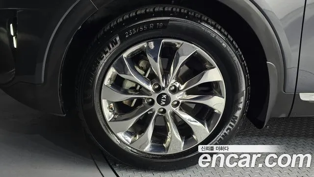 Kia Sorento 2017 thumb 5