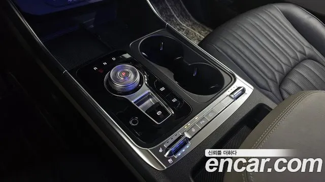 Kia Carnival 2024 thumb 9