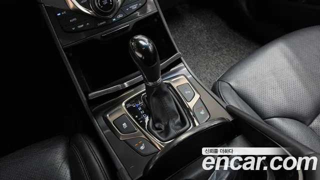 Hyundai Grandeur 2013 thumb 8