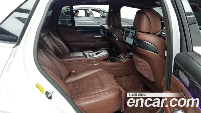 Genesis G90 2023 thumb 12