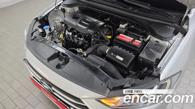 Hyundai Avante 2017 thumb 6