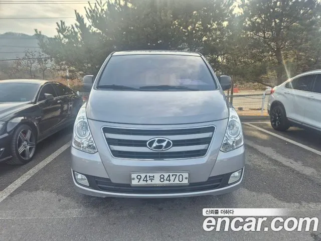 Hyundai Starex 2016 thumb 3