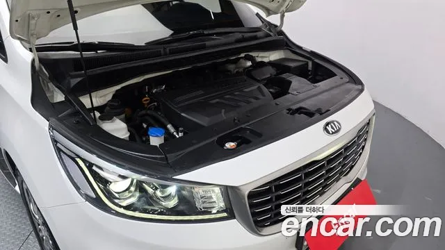 Kia Carnival 2019 thumb 6