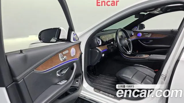 Mercedes-Benz E-Класс 2021 thumb 10