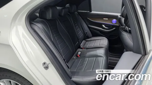 Mercedes-Benz E-Класс 2021 thumb 11