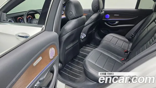 Mercedes-Benz E-Класс 2021 thumb 12