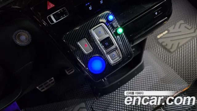 Hyundai Staria 2021 thumb 9