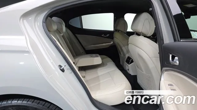 Genesis G70 2025 thumb 12