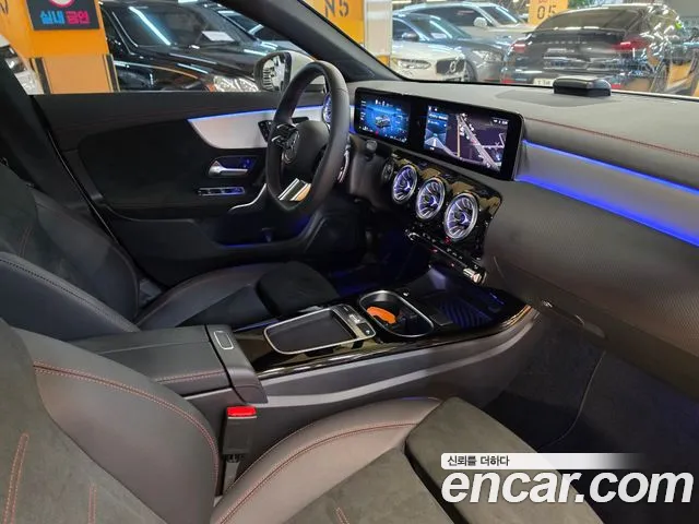 Mercedes-Benz CLA 2026 thumb 9