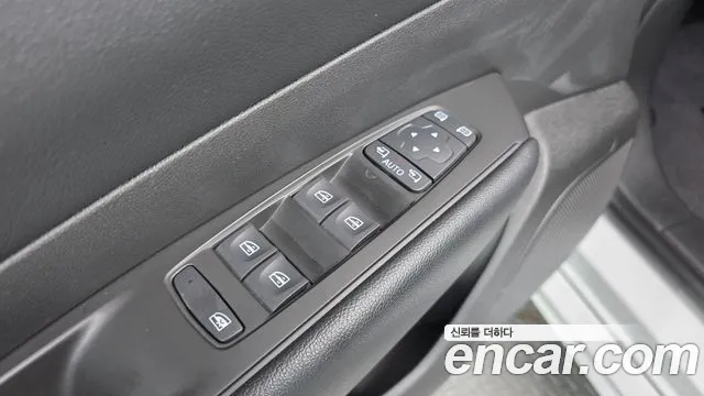 Renault-KoreaSamsung Megane 2019 thumb 12
