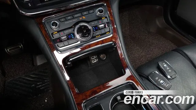 Lincoln Continental 2017 thumb 8