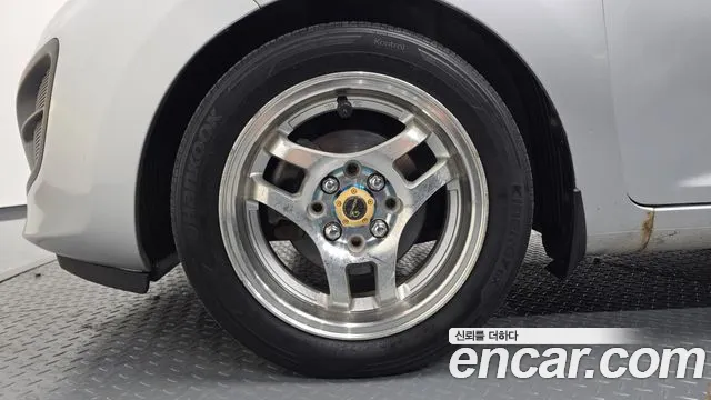 Kia Morning 2011 thumb 4