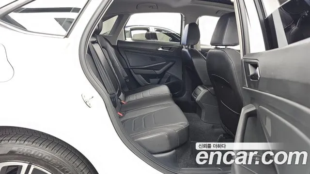 Volkswagen Jetta 2022 thumb 12