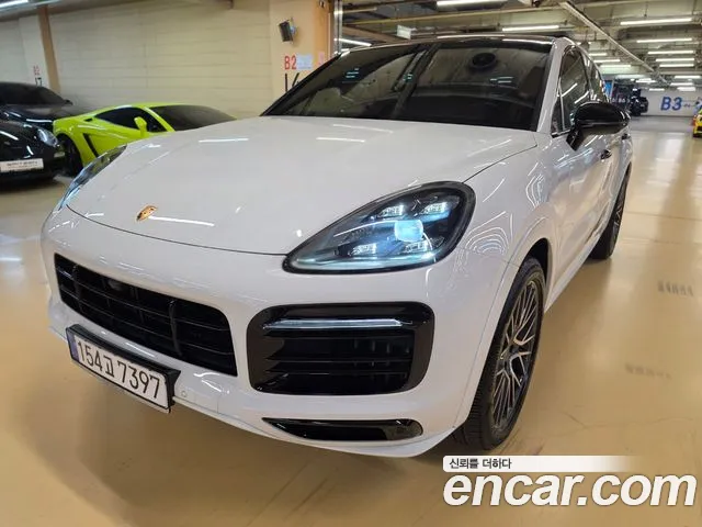 Porsche Cayenne 2022 thumb 2