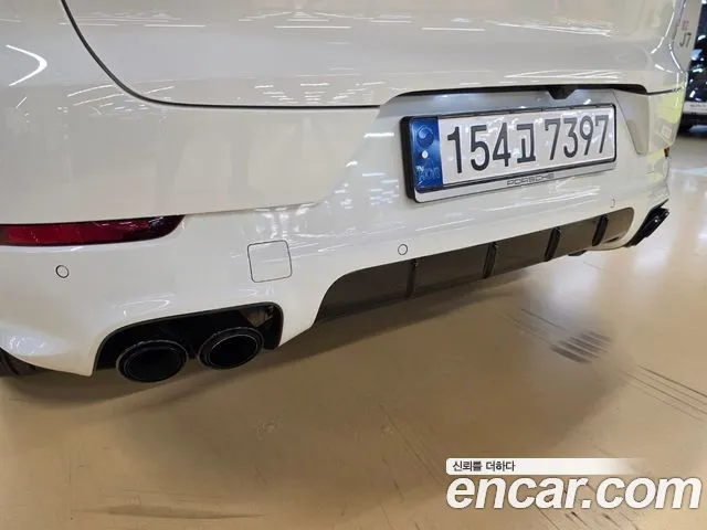 Porsche Cayenne 2022 thumb 5