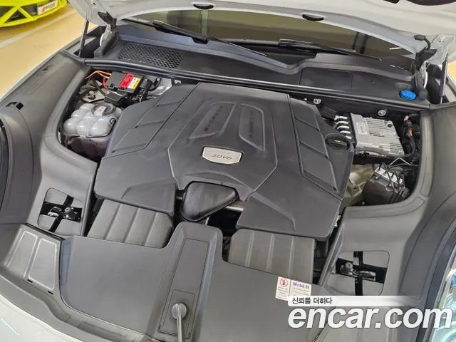 Porsche Cayenne 2022 thumb 9