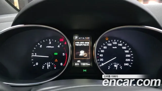 Hyundai Santa Fe 2017 thumb 8