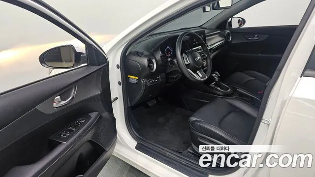 Kia K3 2019 thumb 10