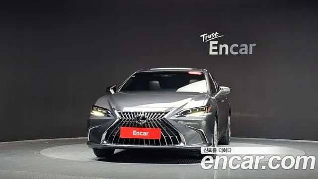 Lexus ES 2024 thumb 2