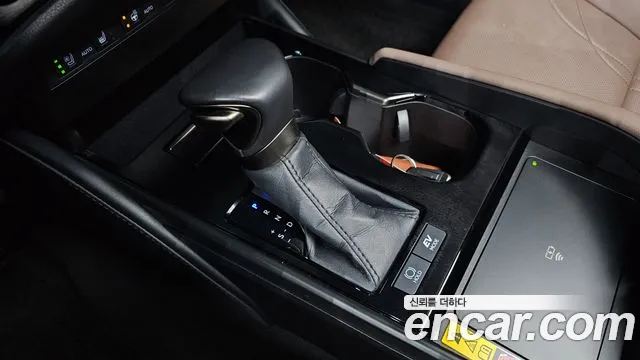 Lexus ES 2024 thumb 8