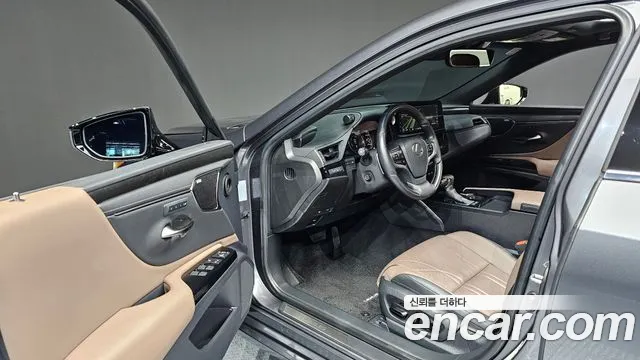 Lexus ES 2024 thumb 9