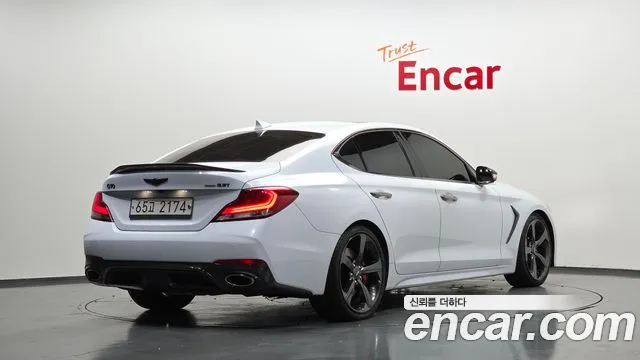 Genesis G70 2017 thumb 2