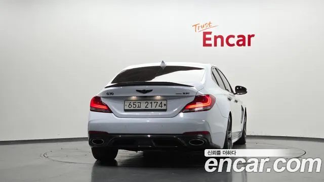 Genesis G70 2017 thumb 4