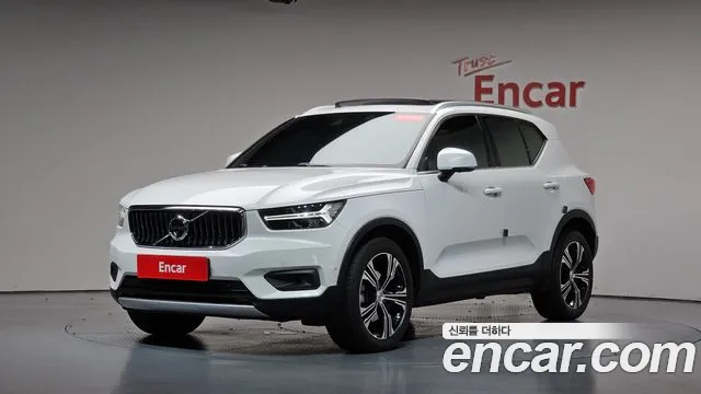 Volvo XC40 2021 thumb 10
