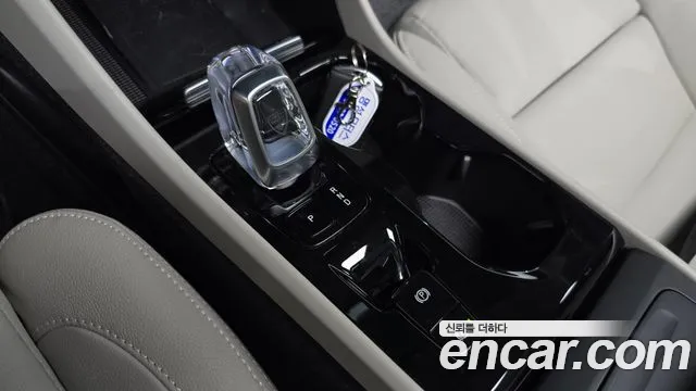 Volvo XC40 2024 thumb 9
