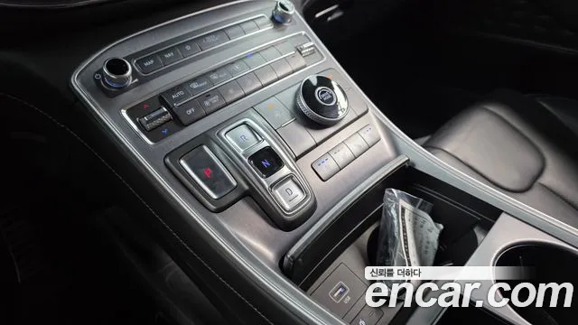 Hyundai Santa Fe 2021 thumb 9