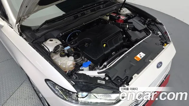 Ford Mondeo 2015 thumb 6