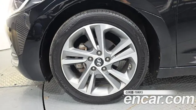 Hyundai Avante 2015 thumb 5