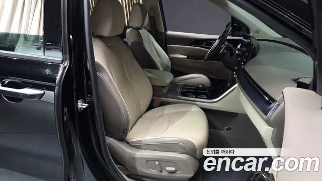 Kia Carnival 2022 thumb 11