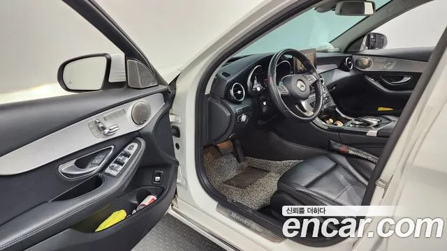 Mercedes-Benz C-Класс 2018 thumb 10