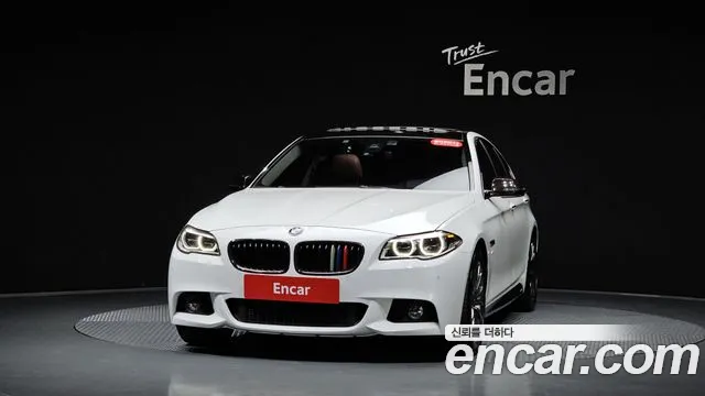 BMW 5-Series 2015 thumb 2