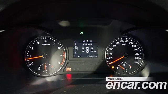 Kia K5 2016 thumb 8