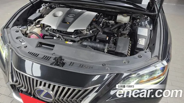 Lexus ES 2019 thumb 6