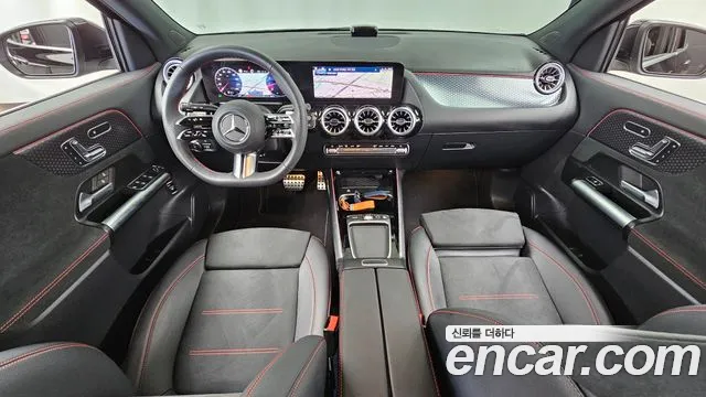 Mercedes-Benz GLA 2026 thumb 7