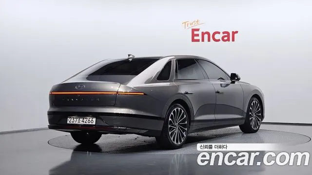 Hyundai Grandeur 2023 thumb 2