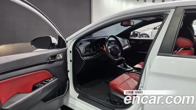 Hyundai Avante 2018 thumb 10