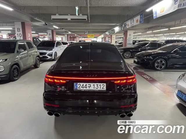 Audi S8 2020 thumb 2